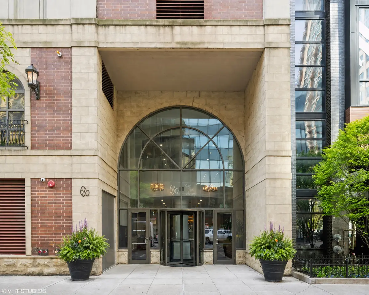 630 N State ST #1808, Chicago, IL 60654