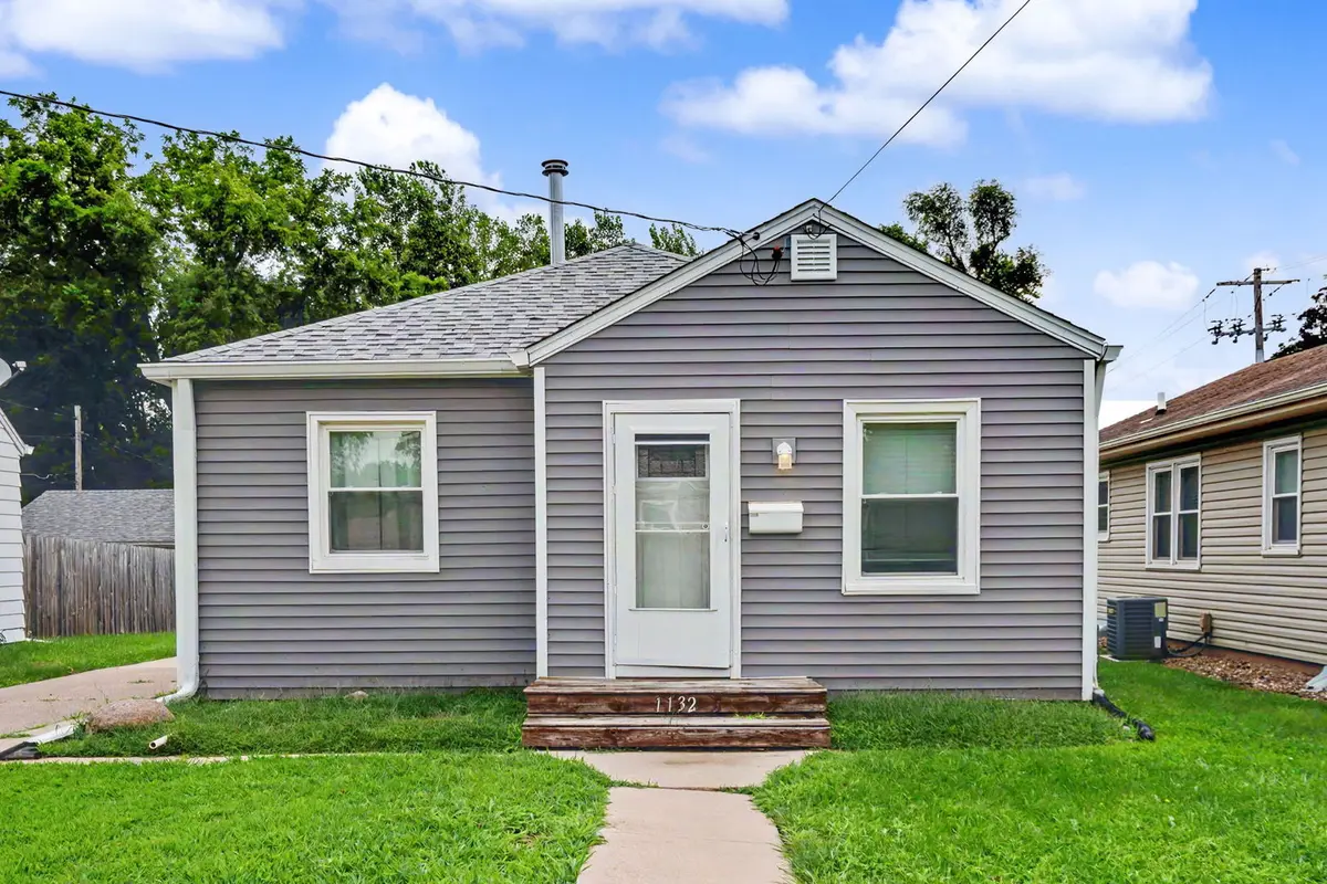 1132 53RD ST, Moline, IL 61265