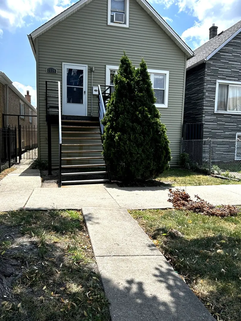 2529 W 39th PL, Chicago, IL 60632