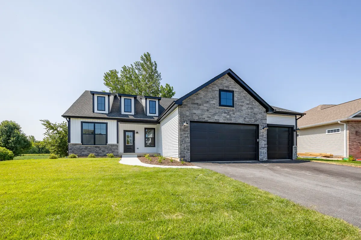 Lot 17 Joseph CT, Leclaire, IA 52753