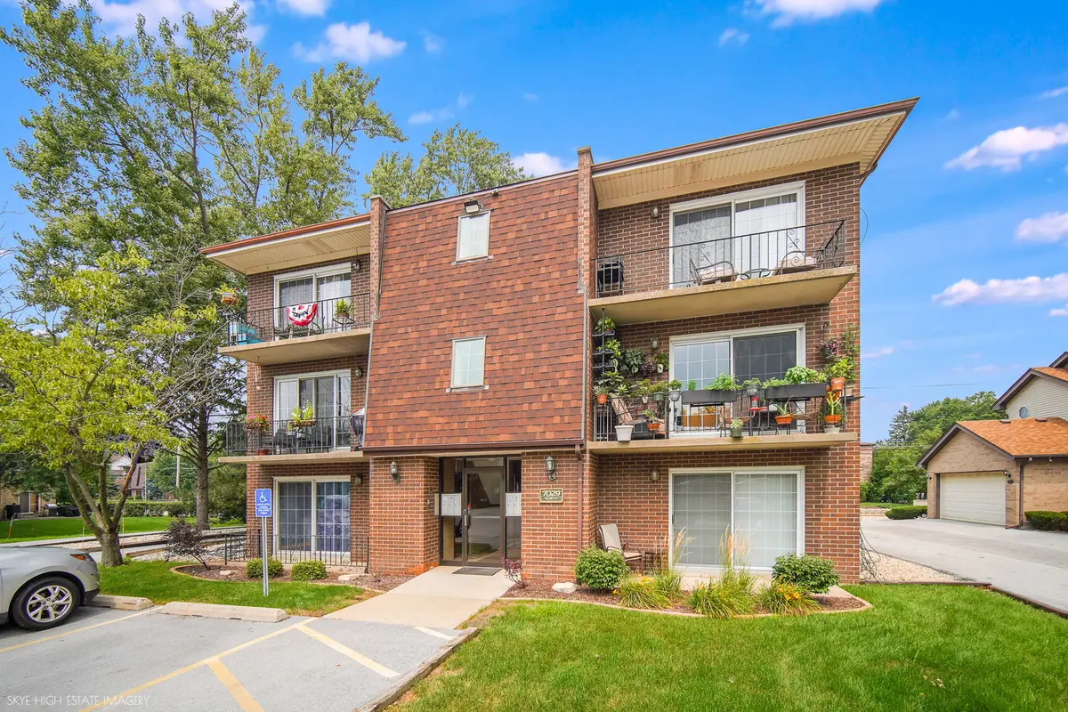 7029 167th ST #4N, Tinley Park, IL 60477
