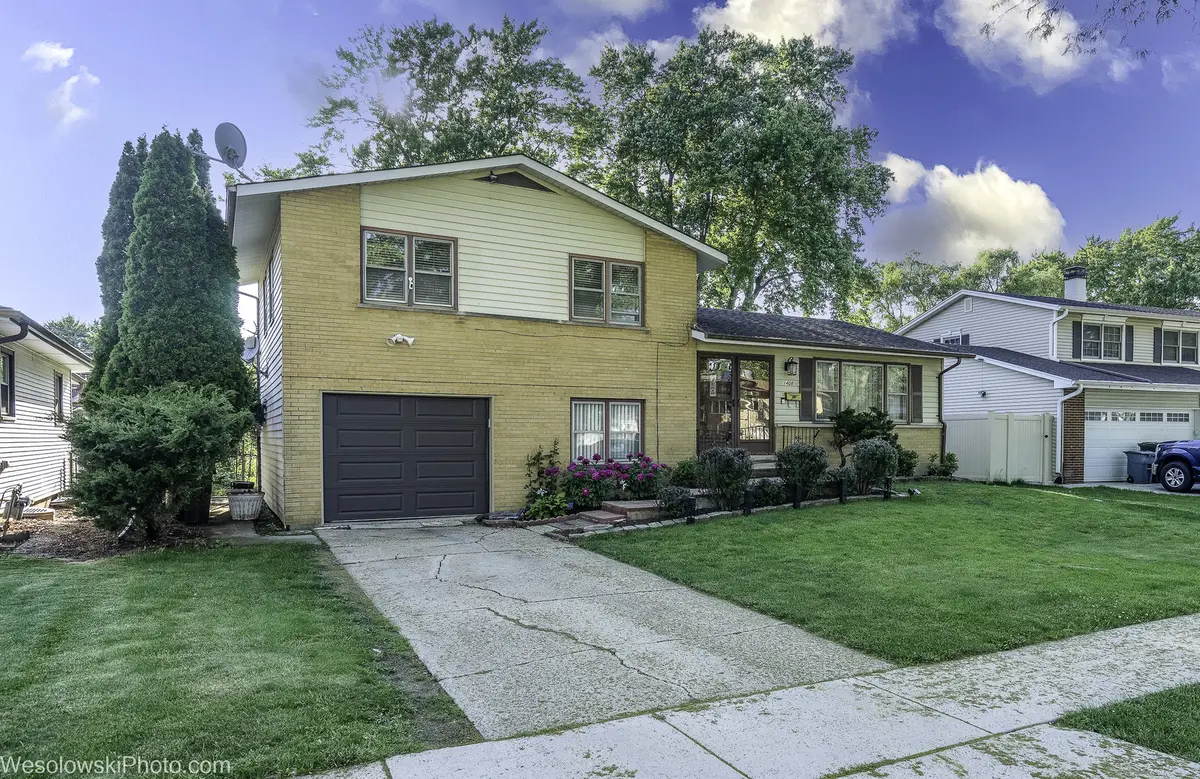 1408 S Fern DR, Mount Prospect, IL 60056