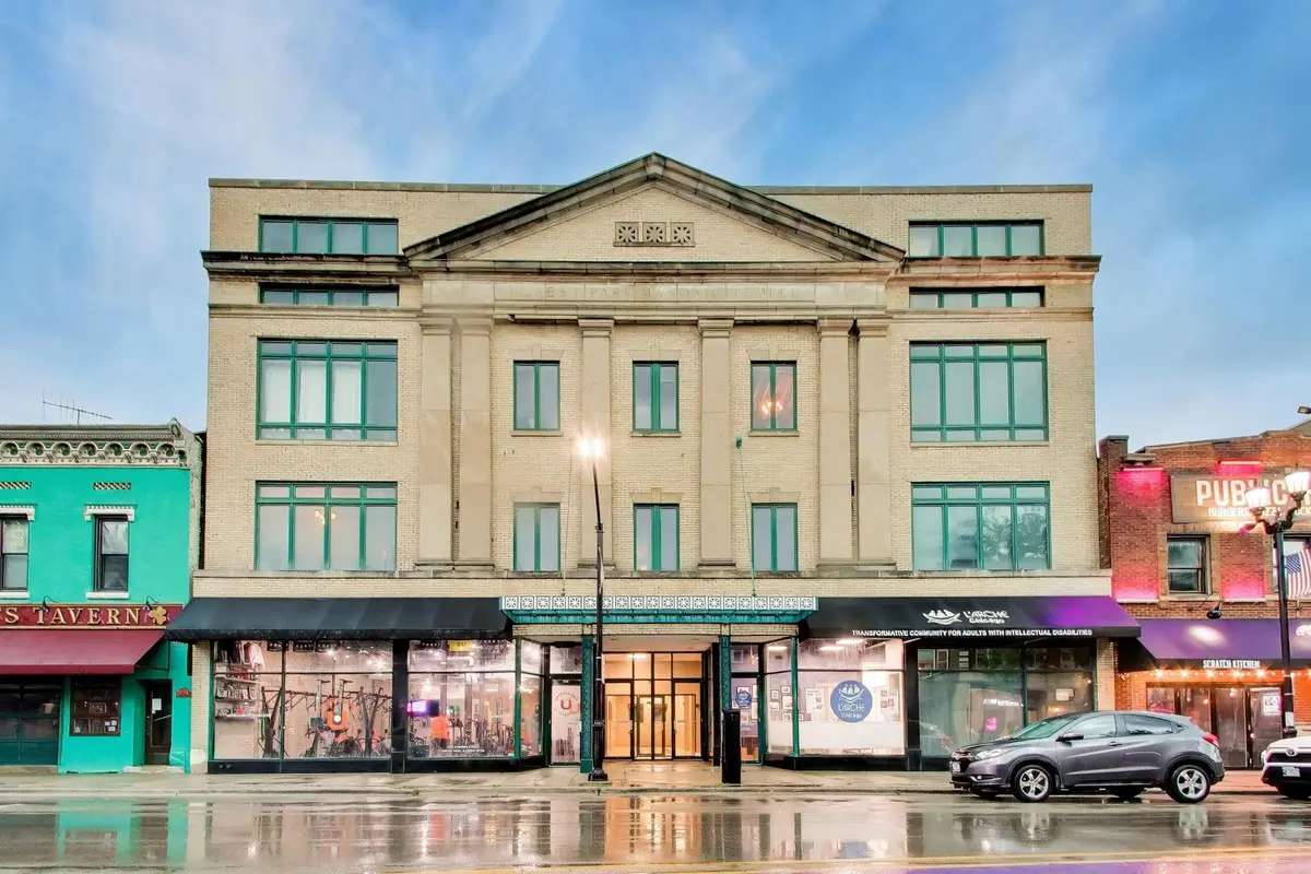 7509 W MADISON ST #2D, Forest Park, IL 60130