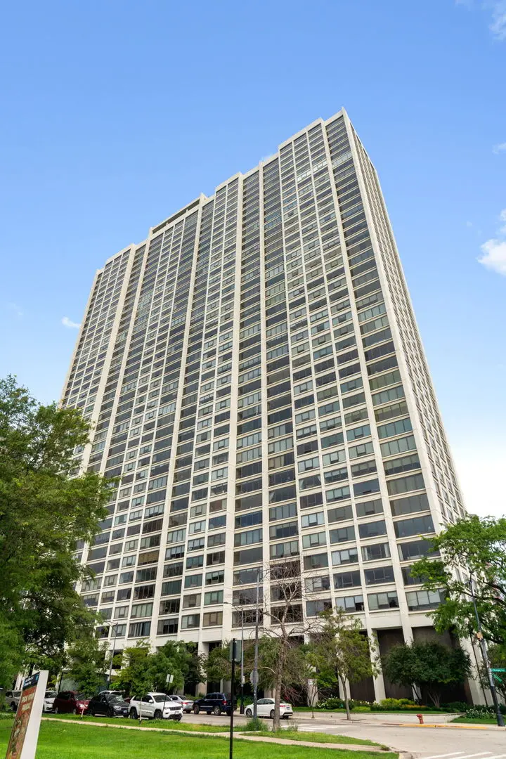 2800 N Lake Shore DR #2015, Chicago, IL 60657