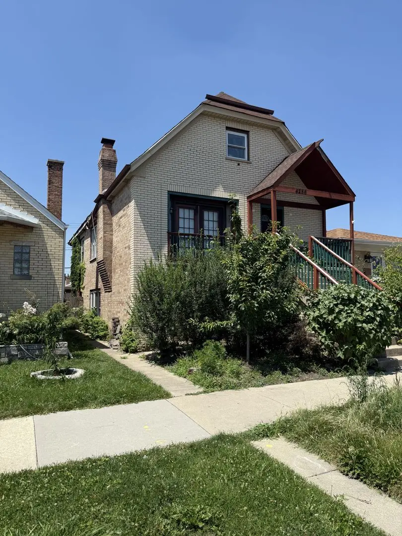 4256 N Meade AVE, Chicago, IL 60634