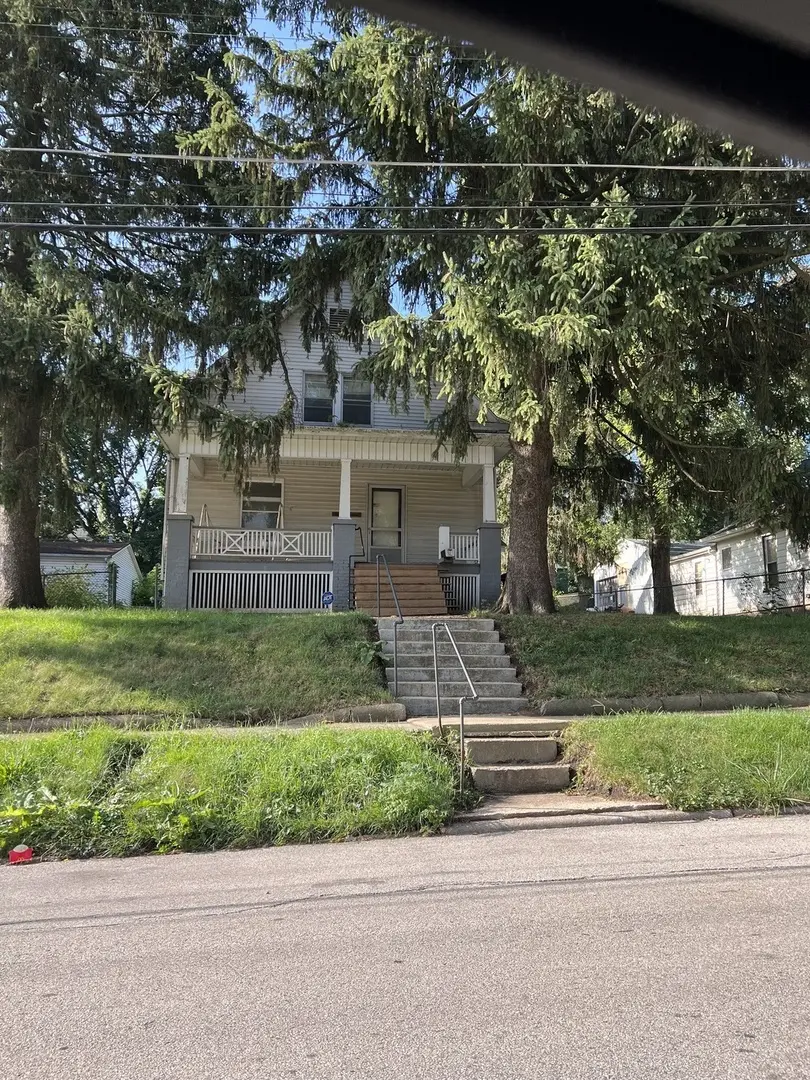 1214 W Olive ST, Bloomington, IL 61701