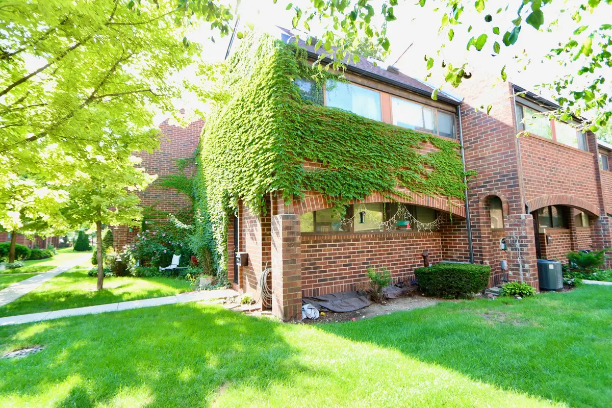 841 S Racine AVE #C, Chicago, IL 60607