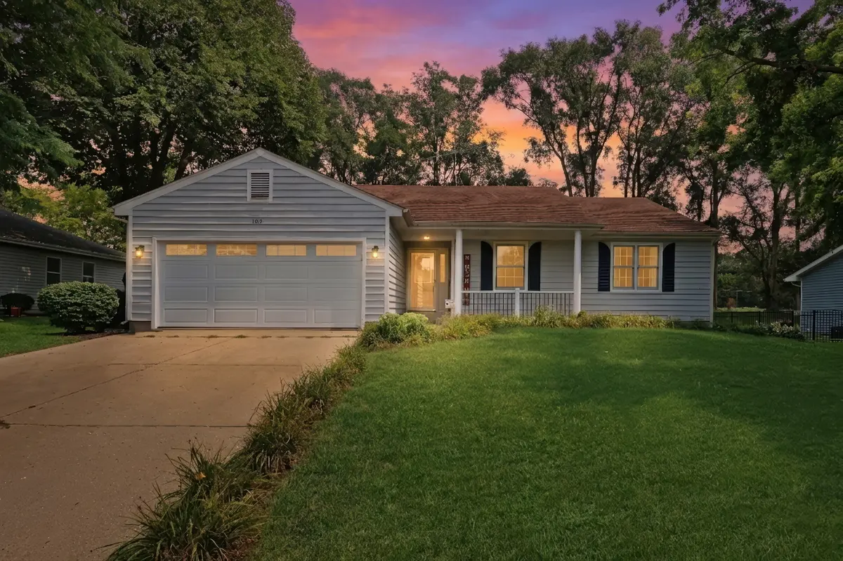 1612 N Leonard AVE, Mchenry, IL 60050