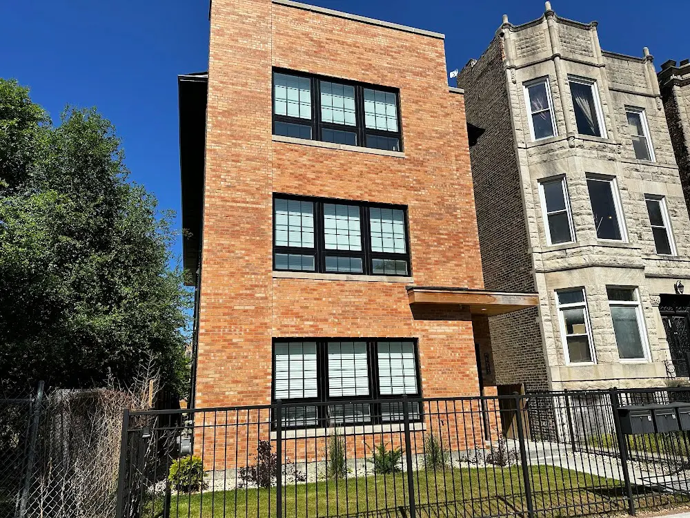 4420 S Prairie AVE #1, Chicago, IL 60653