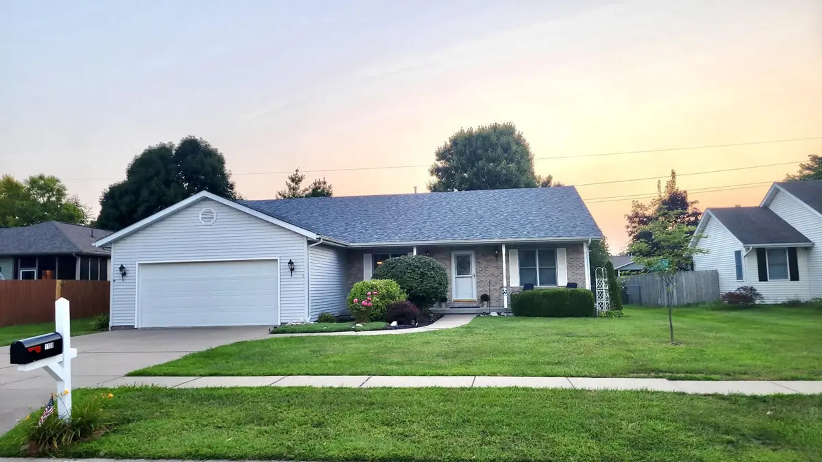 1109 Grove ST, Chatham, IL 62629