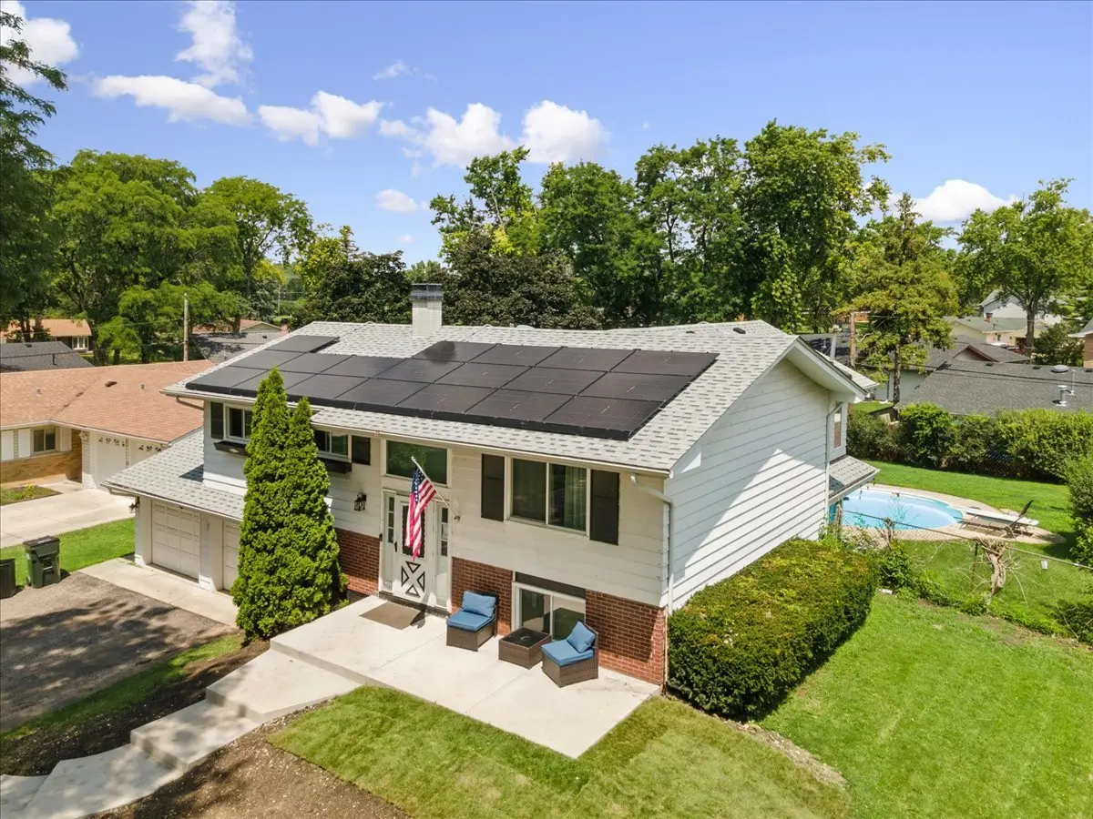 21W340 Audubon RD, Lombard, IL 60148