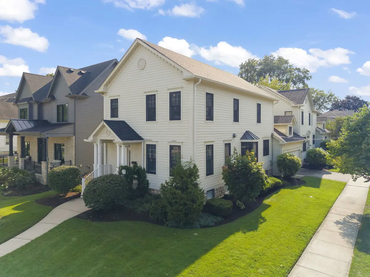 605 S Main ST, Naperville, IL 60540