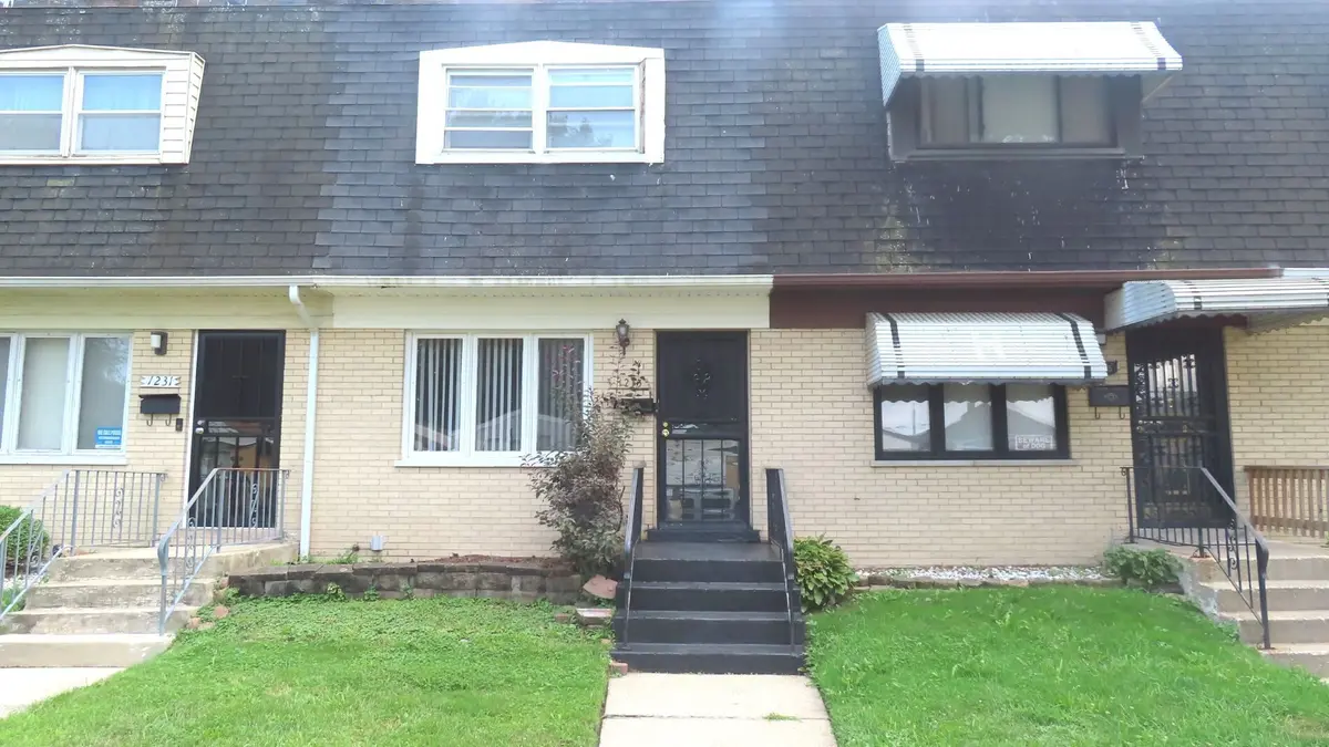 1233 W 110th PL, Chicago, IL 60643