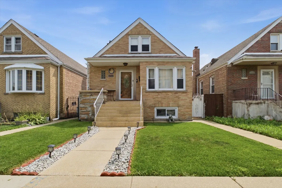 4041 W 56th ST, Chicago, IL 60629