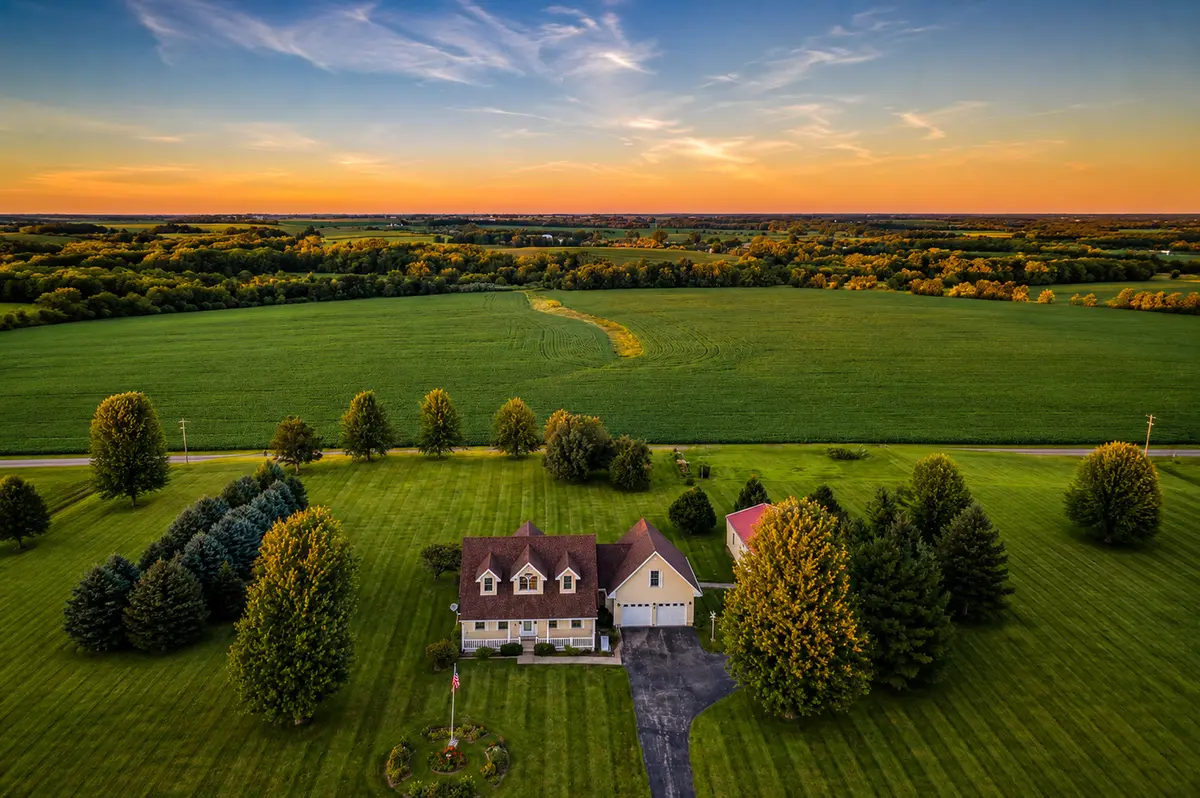 3472 S Paw Paw RD, Paw Paw, IL 61353