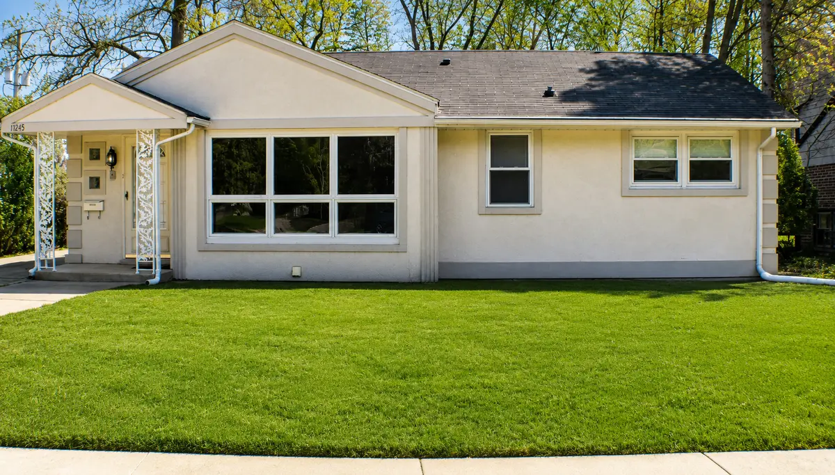 1305 1st ST, Northbrook, IL 60062