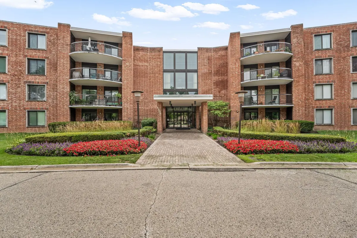 1505 E Central RD #402-A, Arlington Heights, IL 60005