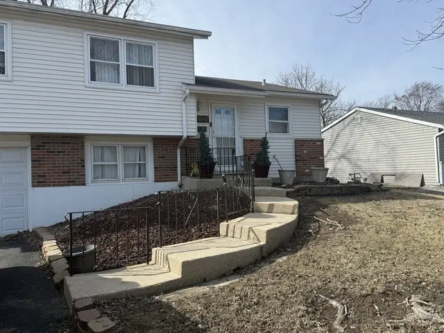 17610 Central Park AVE, Country Club Hills, IL 60478
