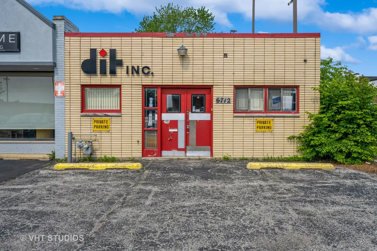 6712 N Crawford AVE, Lincolnwood, IL 60712