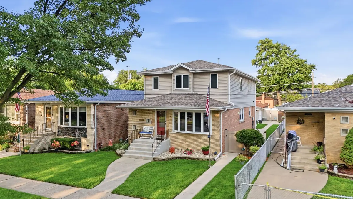 11001 S Albany AVE, Chicago, IL 60655
