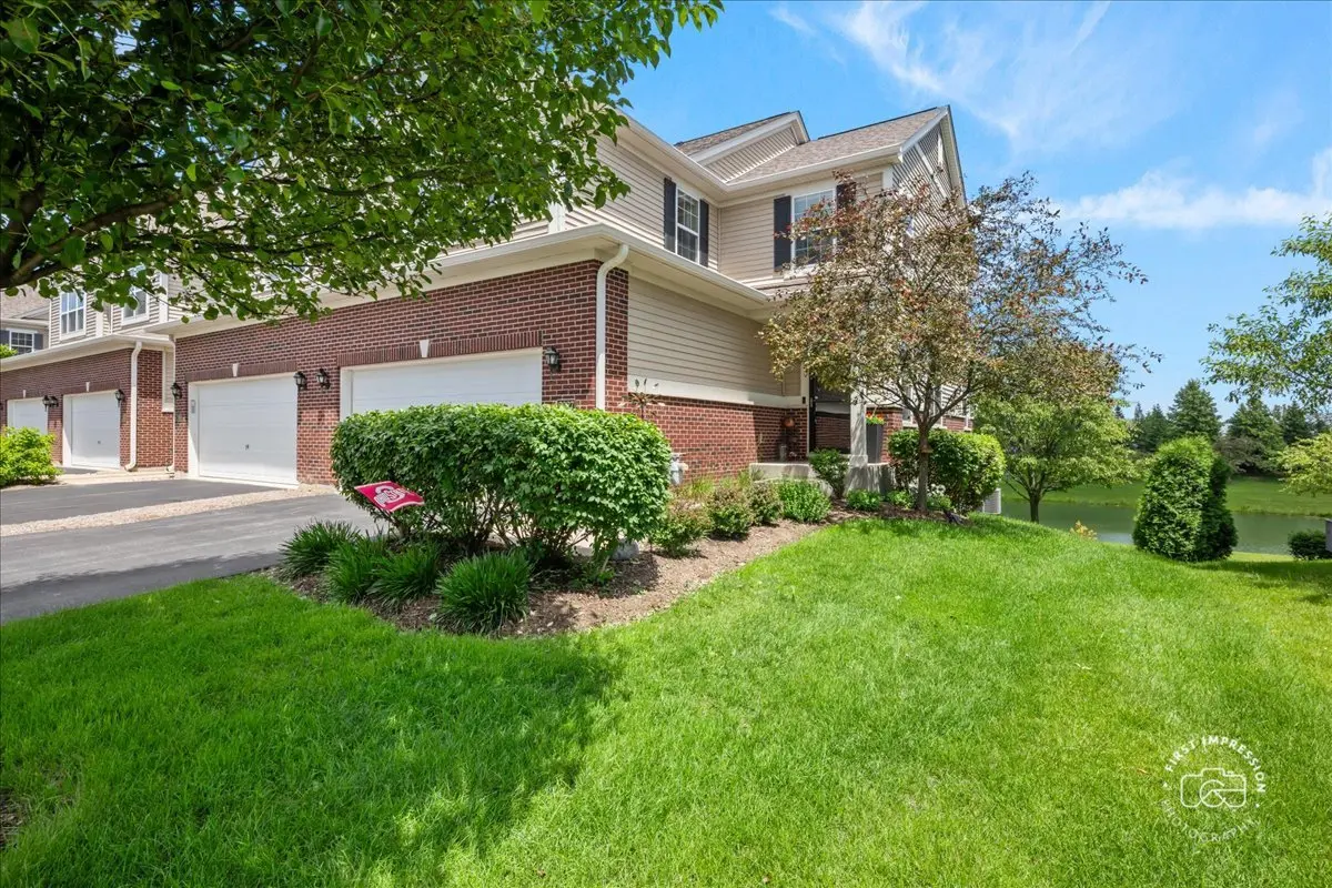 2927 Church RD, Aurora, IL 60502