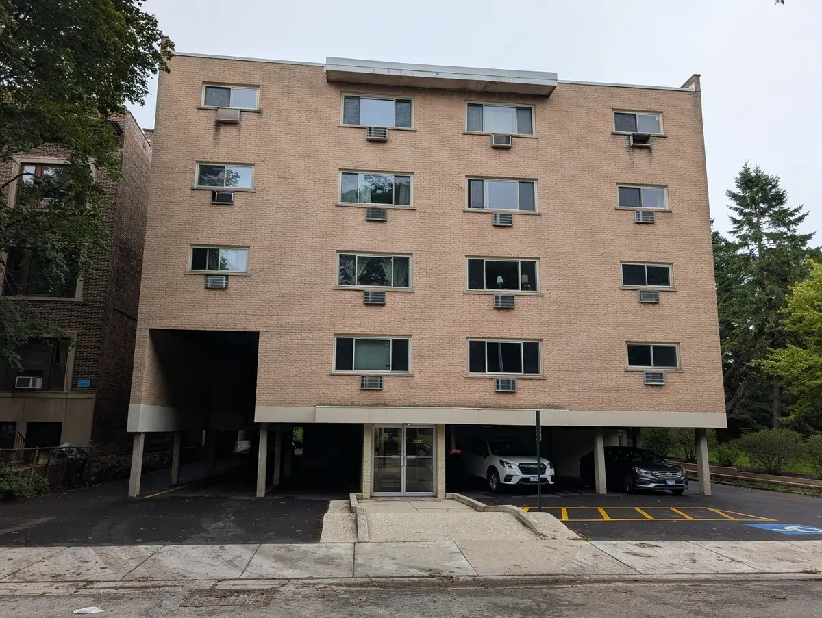 4939 S Dorchester AVE #2A, Chicago, IL 60615
