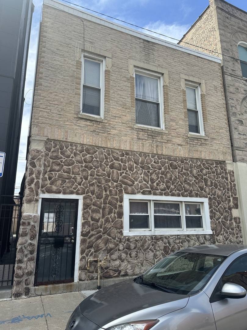 1811 W Grand AVE, Chicago, IL 60622