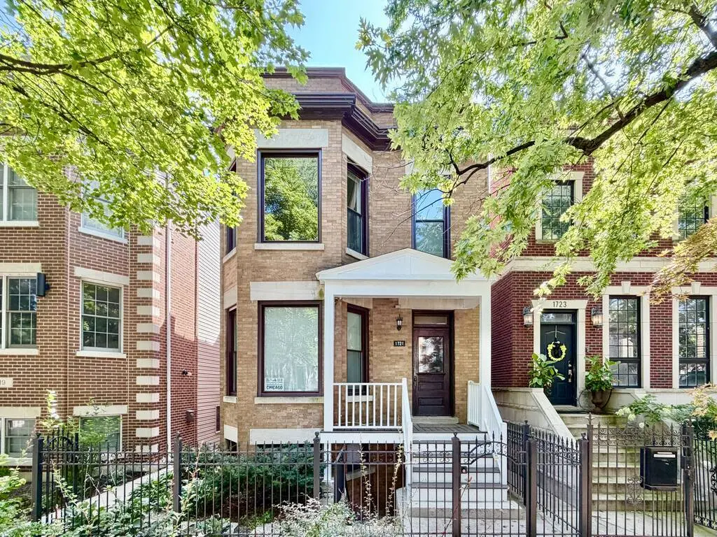1721 W Nelson ST #CH3, Chicago, IL 60657