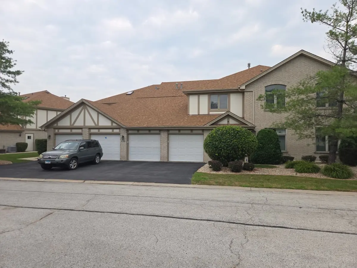 6506 Pine Trail LN #4, Tinley Park, IL 60477