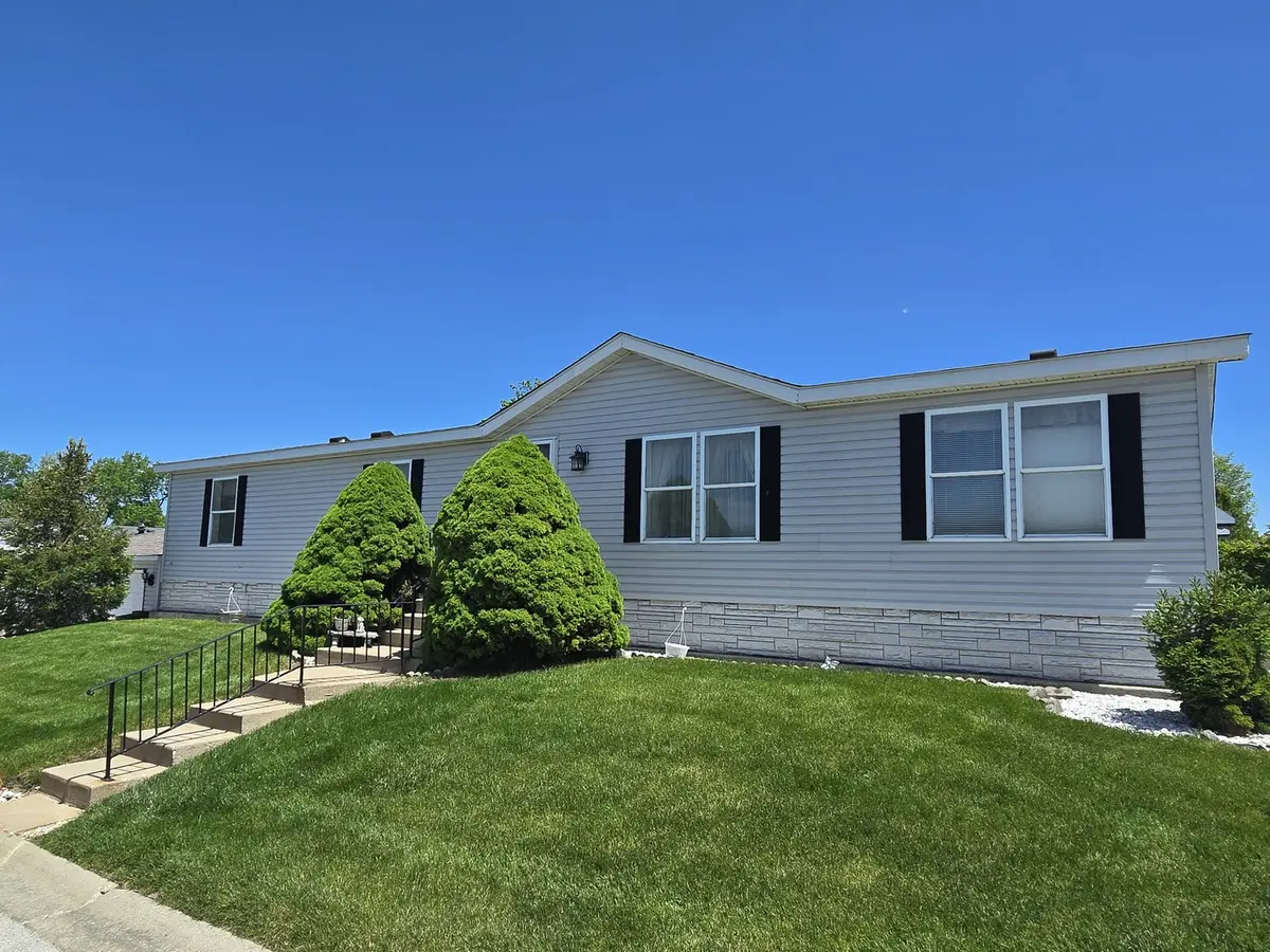 22737 Beverly DR, Frankfort, IL 60423