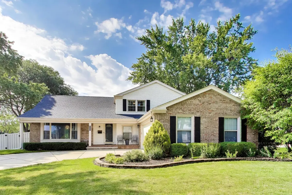 759 E Mill Valley RD, Palatine, IL 60074