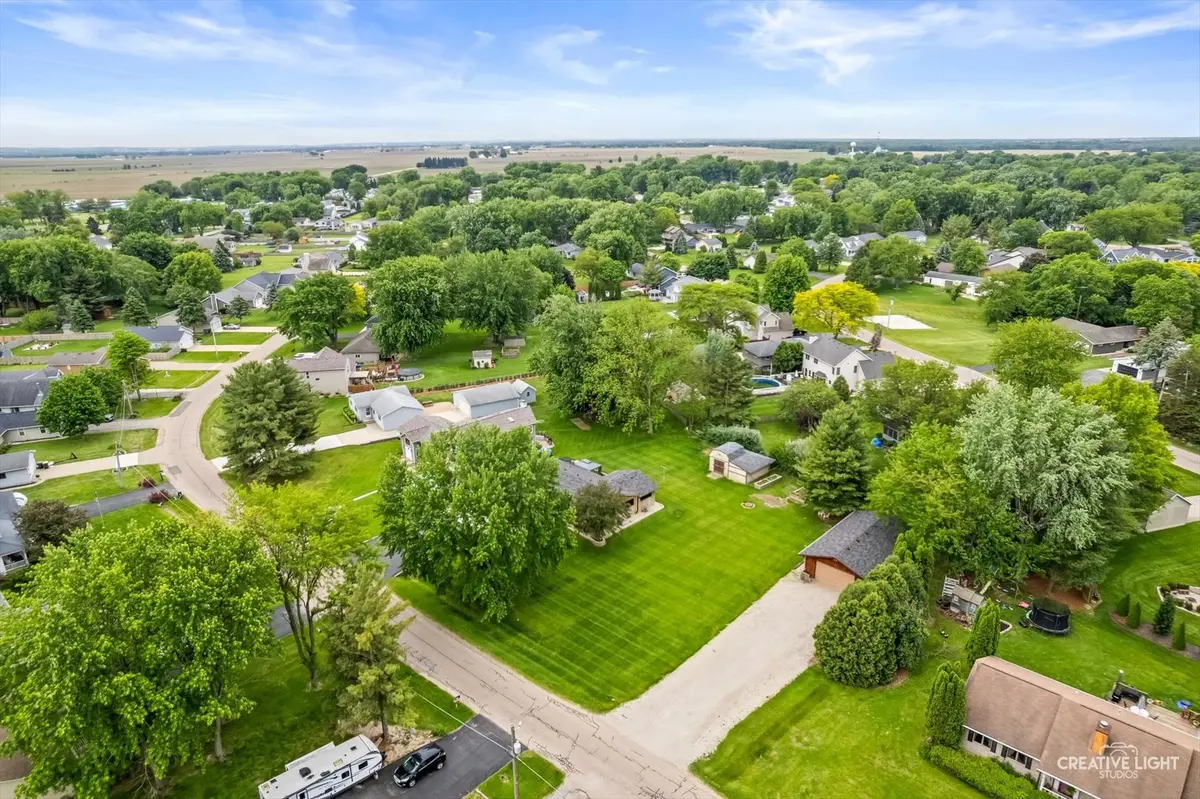 1484 Nova RD, Lake Holiday, IL 60548