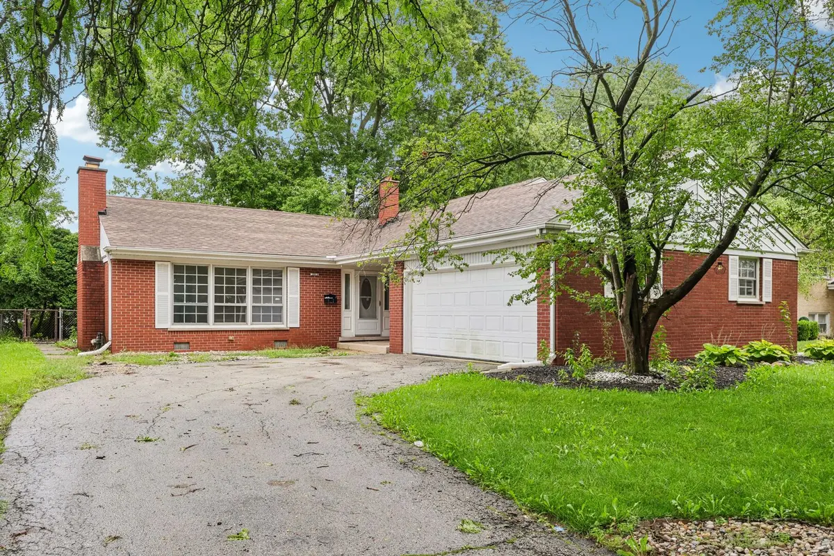 16919 School ST, South Holland, IL 60473