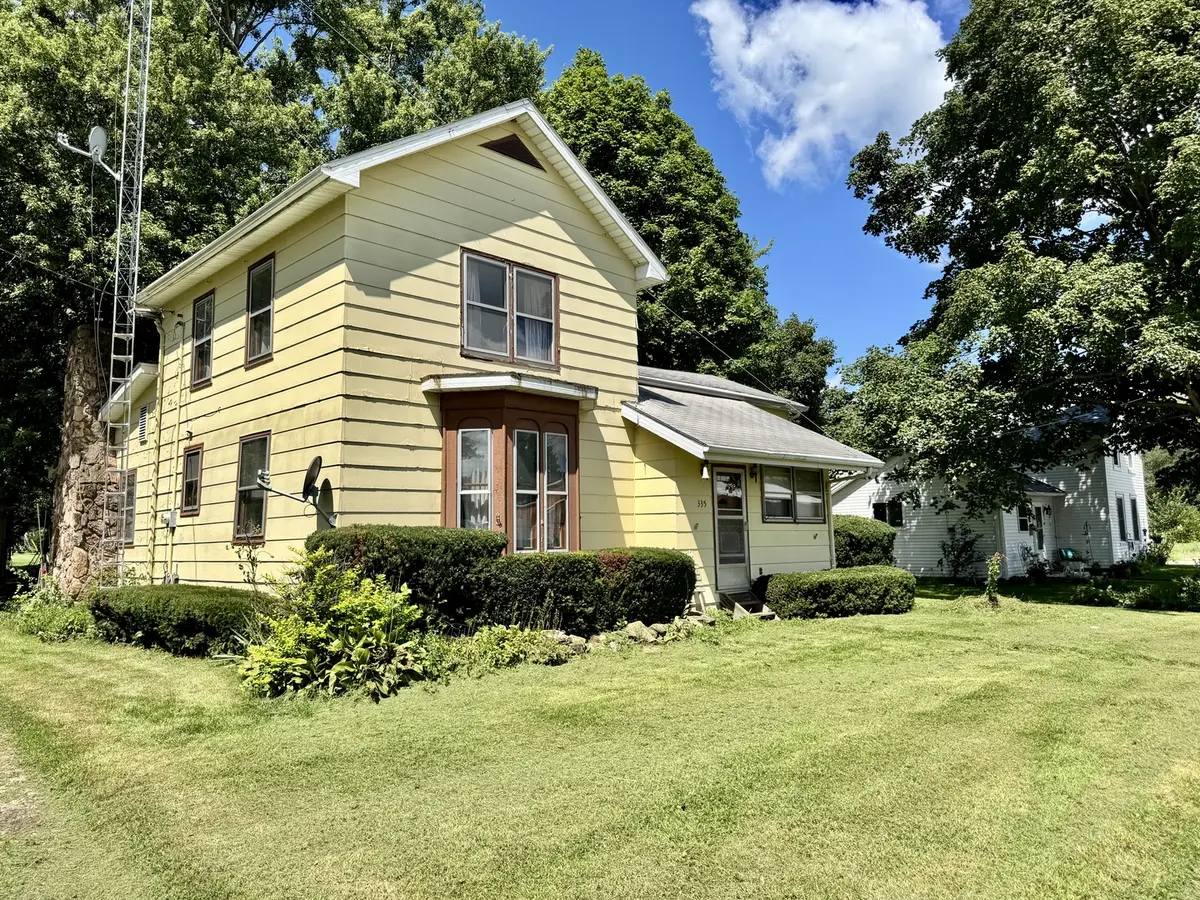 335 N Washington ST, Tiskilwa, IL 61368