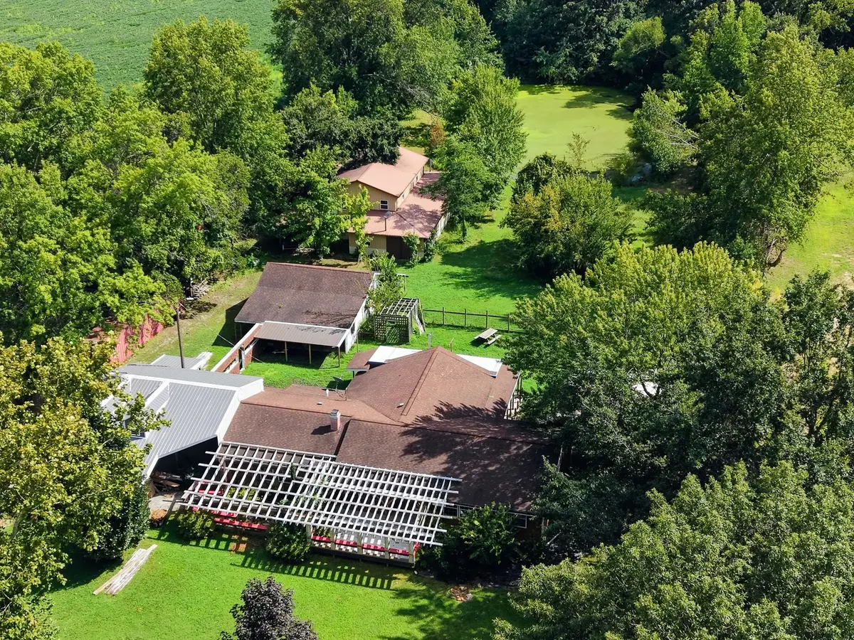 5628 Coal ST, Sesser, IL 62884