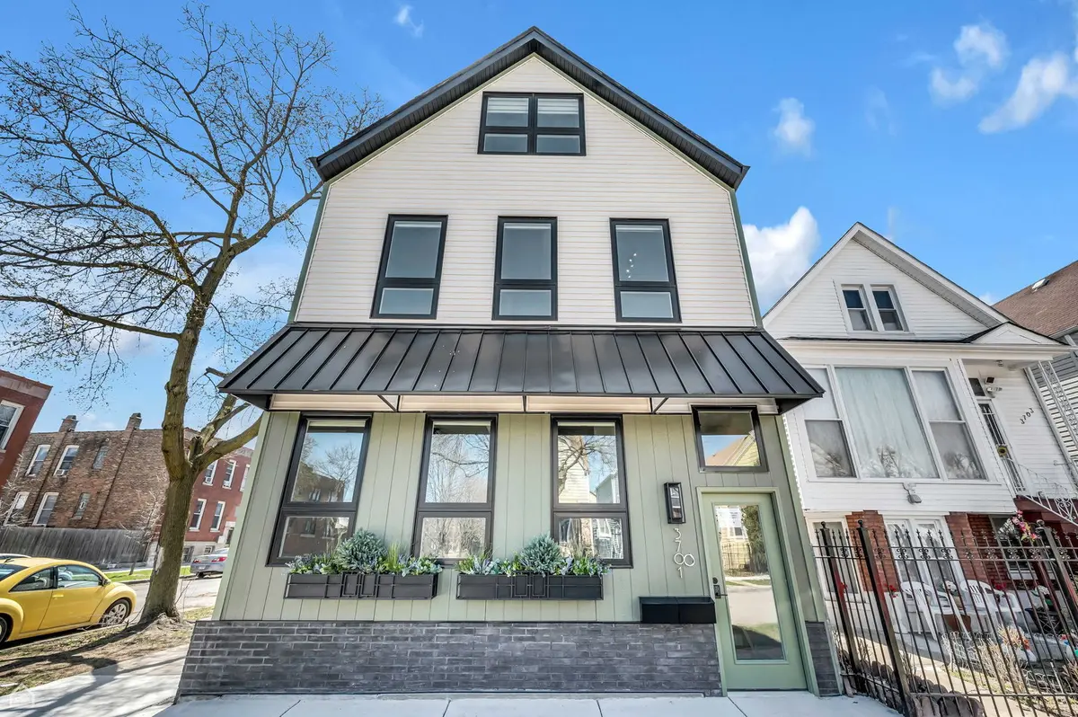 3701 W Dickens AVE #1, Chicago, IL 60647