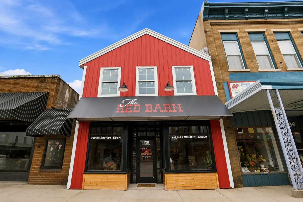 106 S State ST, Geneseo, IL 61254