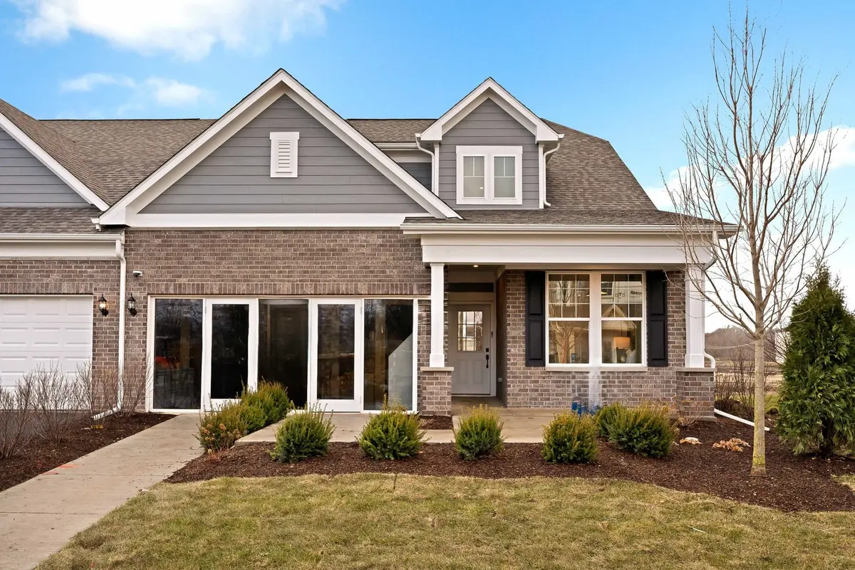 6216 Sandbelt DR #22002, Woodridge, IL 60517