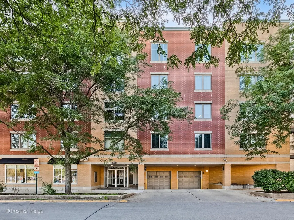8000 Kilpatrick AVE #2F, Skokie, IL 60076