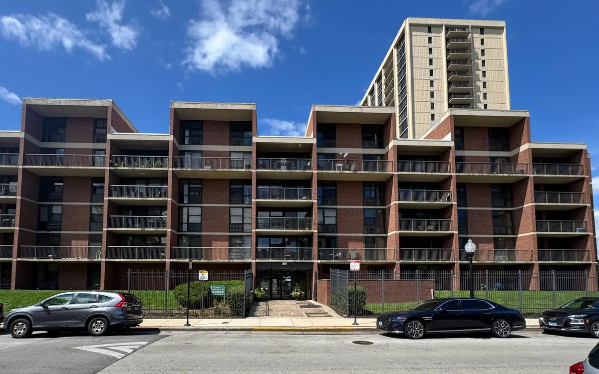 2921 S Michigan AVE #109, Chicago, IL 60616