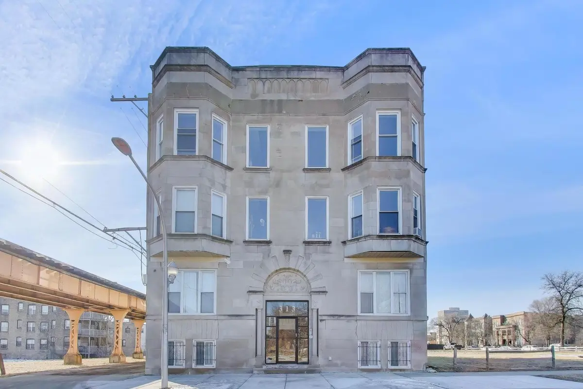 313 E 60th ST #1, Chicago, IL 60637