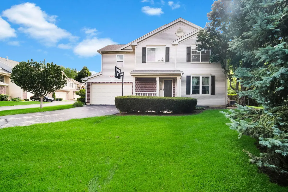 2451 Stonegate RD, Algonquin, IL 60102