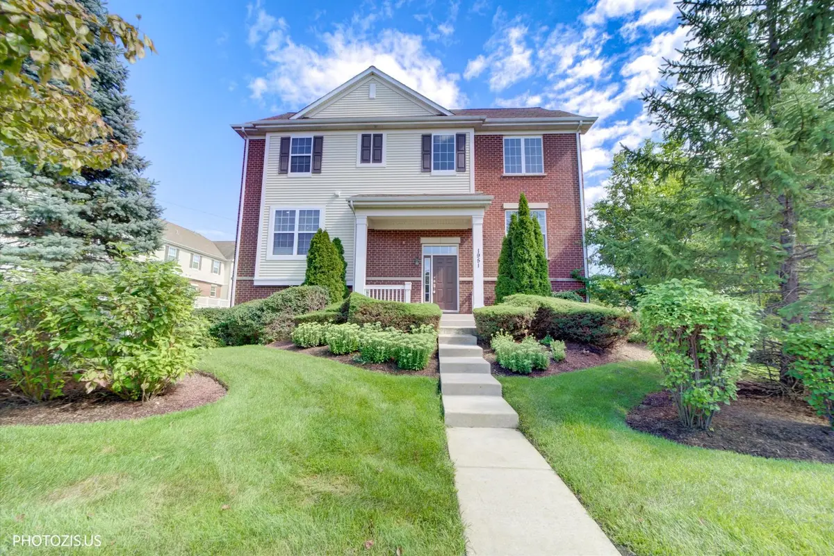 1951 Potomac CT, Wheeling, IL 60090