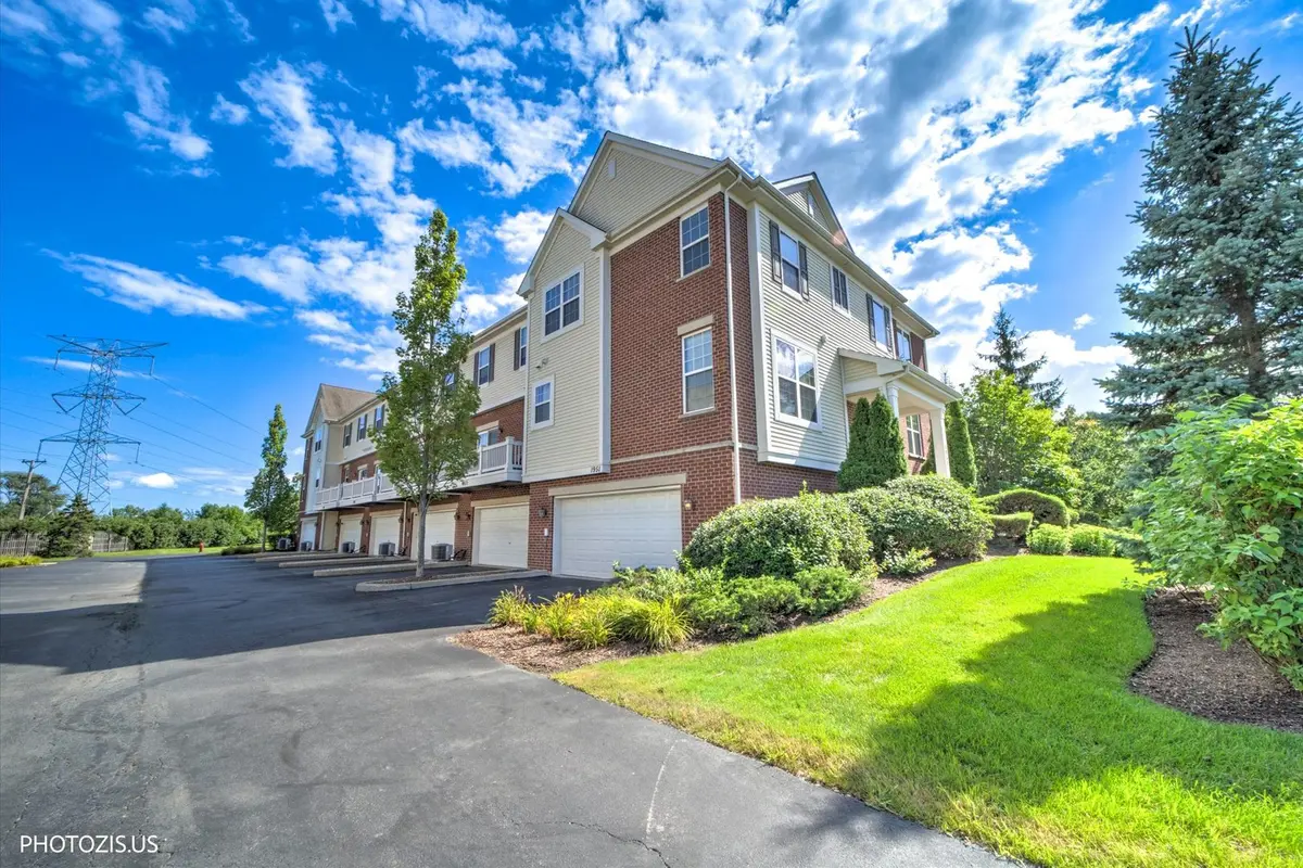 1951 Potomac CT, Wheeling, IL 60090