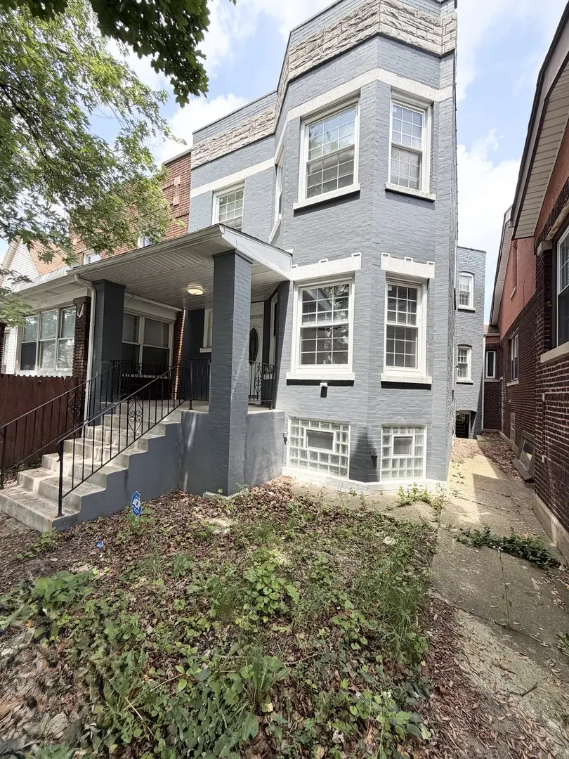 830 E 90th ST, Chicago, IL 60619