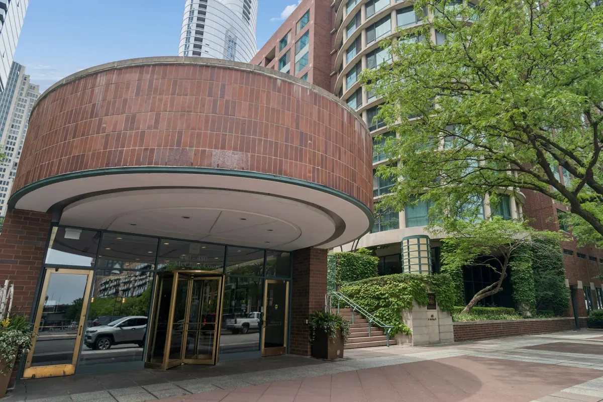480 N MCCLURG CT #413, Chicago, IL 60611