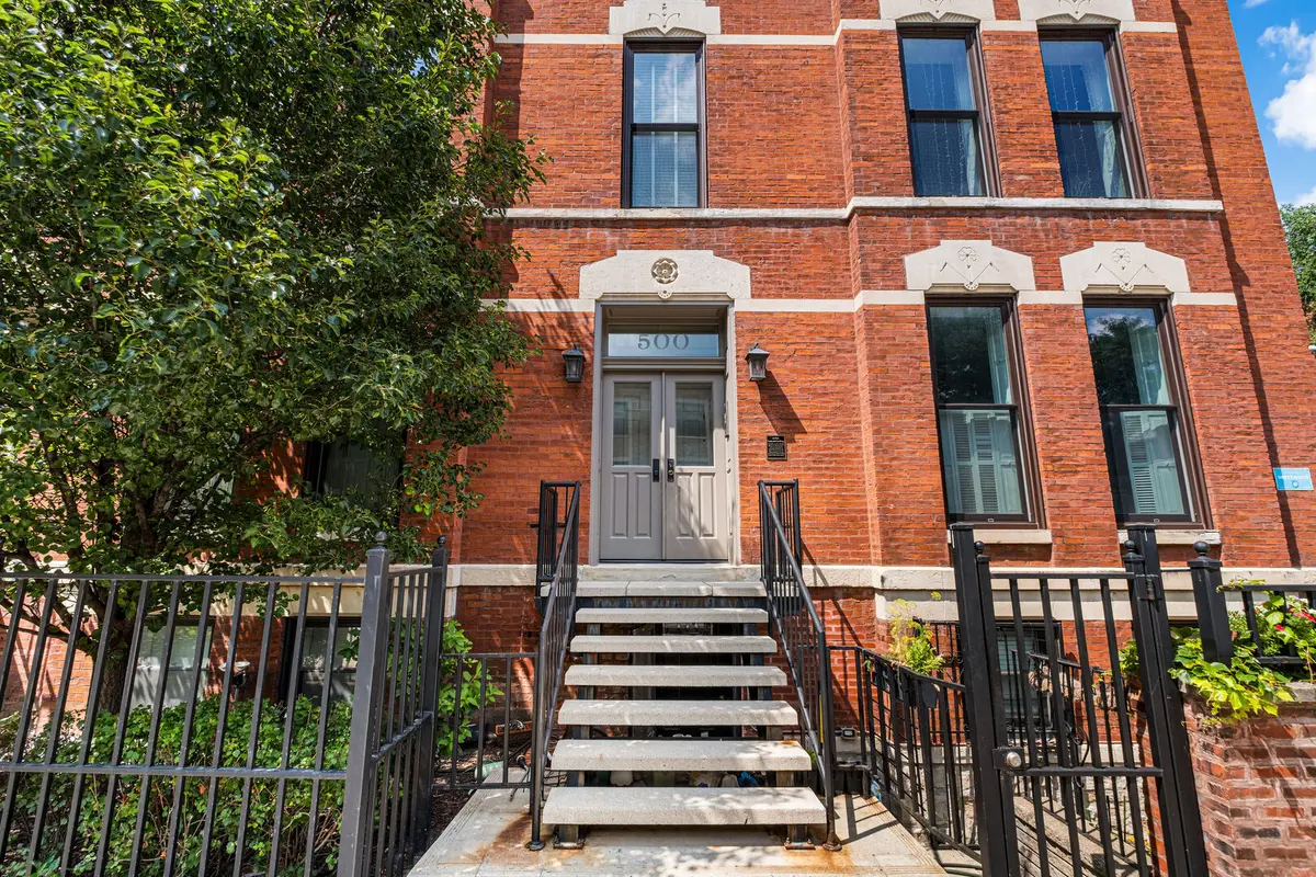 500 W Armitage AVE #4, Chicago, IL 60614