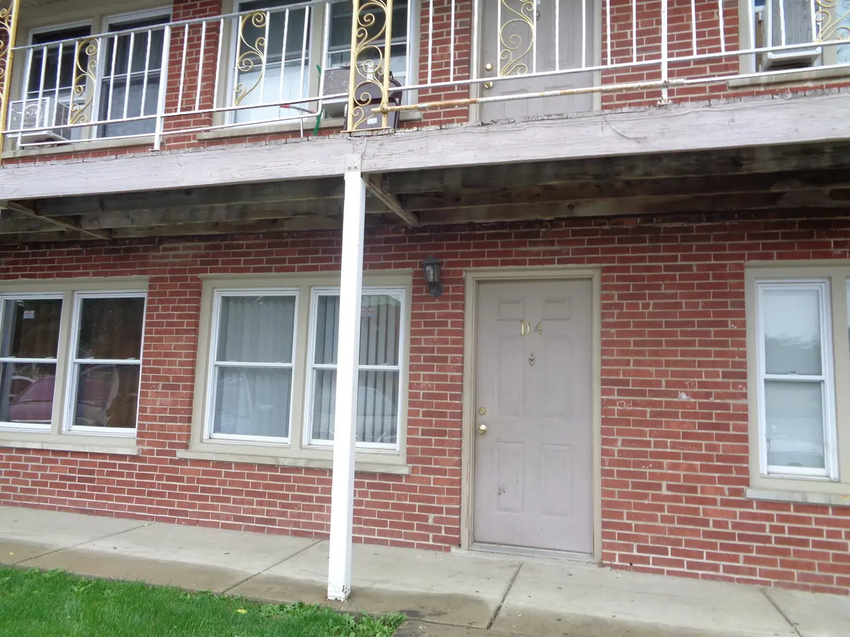 1340 N main ST #D4, Wheaton, IL 60187