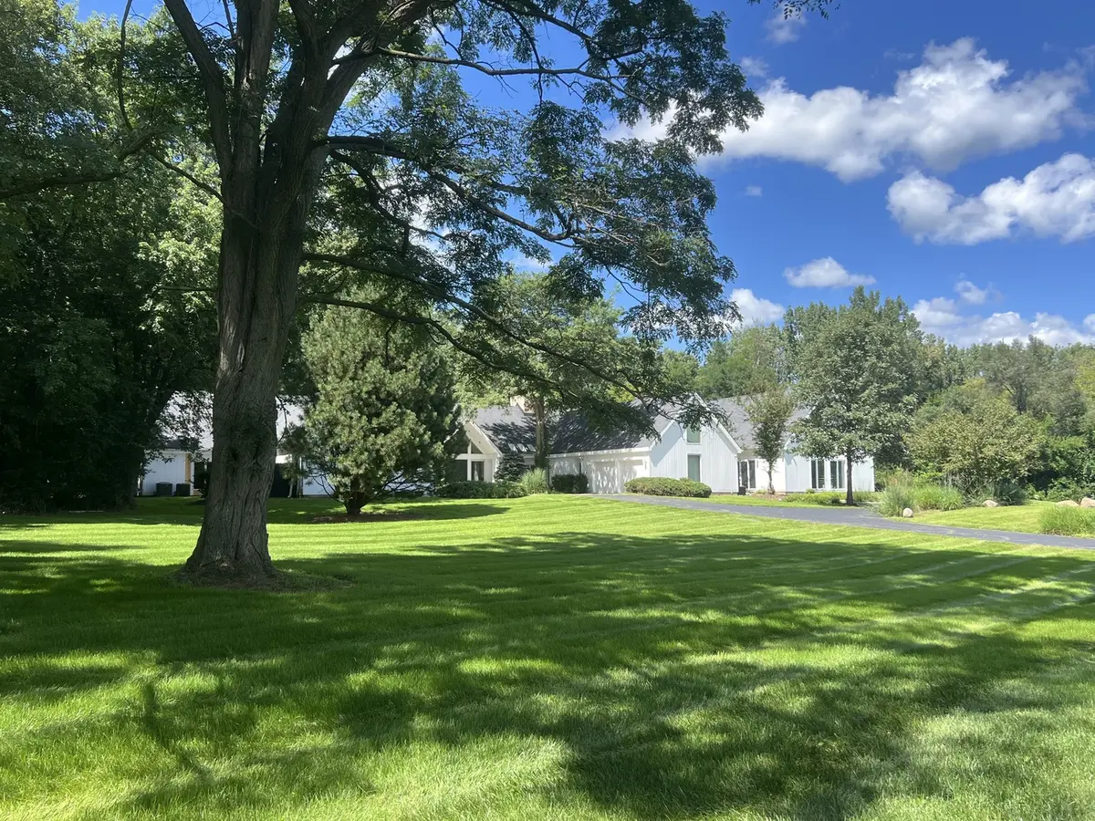 7716 Crystal Springs RD, Bull Valley, IL 60098