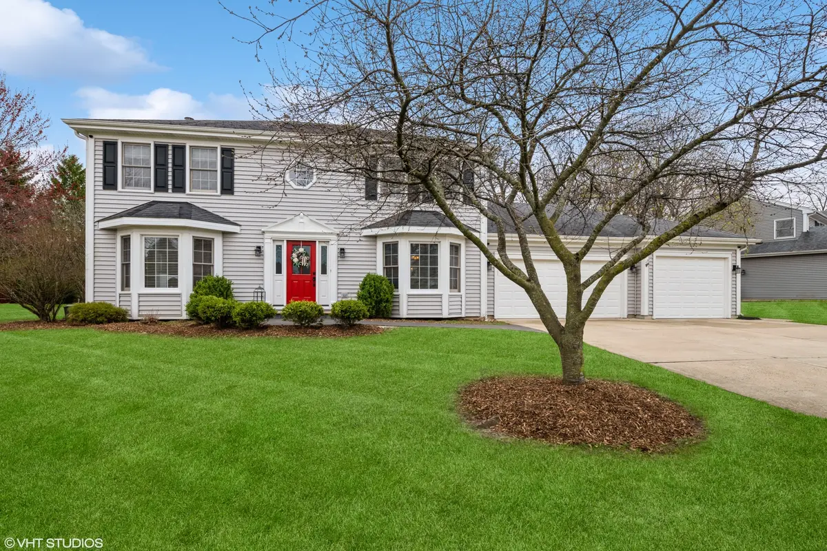 6695 Foxworth LN, Gurnee, IL 60031